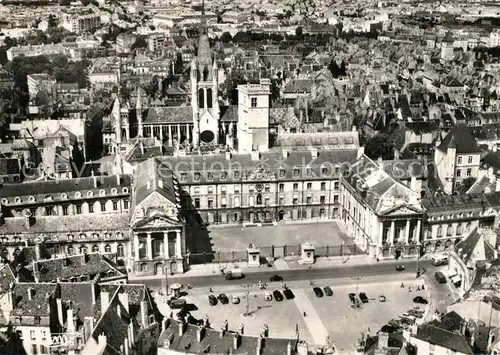 AK / Ansichtskarte Dijon_Cote_d_Or Fliegeraufnahme Place de la Liberation Hotel de Ville Eglise Tour de Bar Dijon_Cote_d_Or