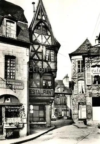 AK / Ansichtskarte Moulins_Allier Fachwerk Moulins Allier