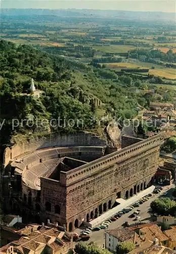AK / Ansichtskarte Orange Theatre Antique le Mur monumental et la Colline Saint Eutrope Vue aerienne Orange