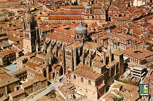 AK / Ansichtskarte Salamanca Cathedrales Vista aerea Salamanca