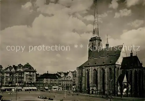 AK / Ansichtskarte Plzen_Pilsen Namesti Republiky s kostelem sv Bartolomeje Plzen Pilsen