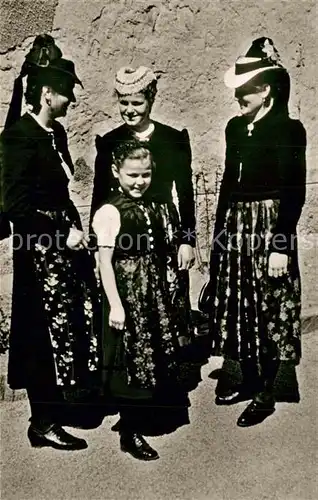 AK / Ansichtskarte Elzach Schwarzwaldtrachten Elztal Elzach