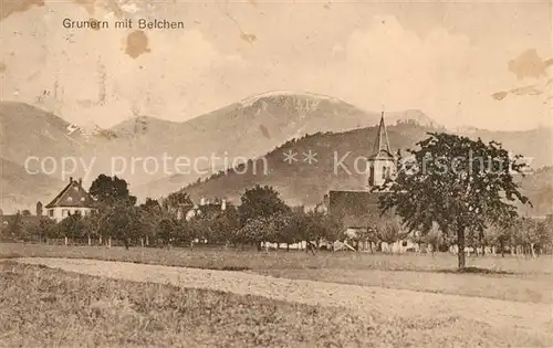 AK / Ansichtskarte Grunern Ortsansicht mit Kirche Blick zum Belchen Schwarzwald Grunern
