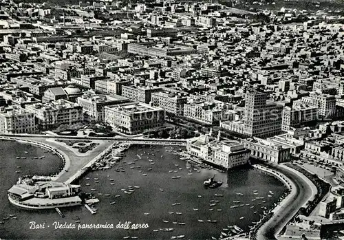 AK / Ansichtskarte Bari Fliegeraufnahme Bari