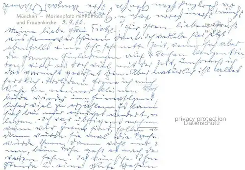 AK / Ansichtskarte Muenchen Marienplatz Rathaus Frauenkirche Muenchen