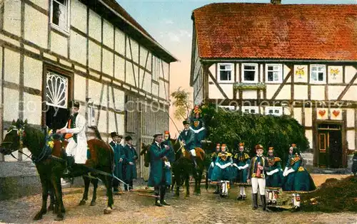 AK / Ansichtskarte Trachten_Hessen Schwaelmer Brautwagen  Trachten Hessen