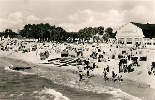 AK / Ansichtskarte Groemitz_Ostseebad Strandhalle Groemitz_Ostseebad