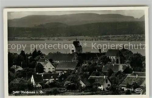 AK / Ansichtskarte Insel_Reichenau Ortsansicht mit Kirche Insel Reichenau