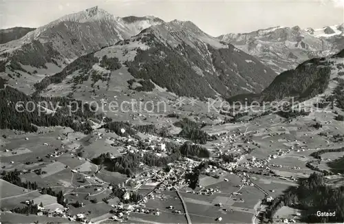 AK / Ansichtskarte Gstaad Fliegeraufnahme Gstaad