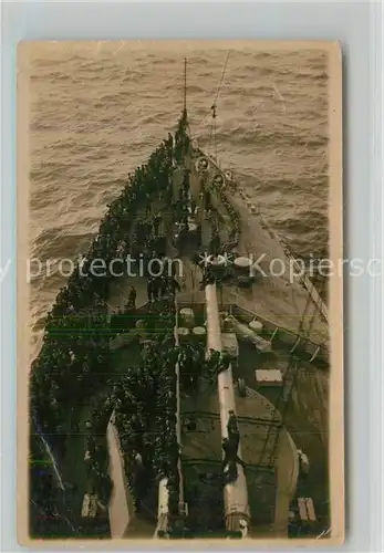 AK / Ansichtskarte Marine Schiff Matrosen Foto Ak Marine