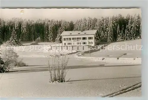 AK / Ansichtskarte Schonach_Schwarzwald H&#246;hengasthaus Pension zum Peter Winter Schonach Schwarzwald
