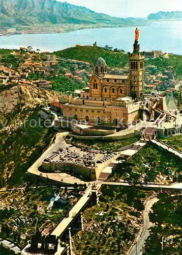 AK / Ansichtskarte Marseille_Bouches du Rhone Basilique Notre Dame De La Garde Fliegeraufnahme Marseille