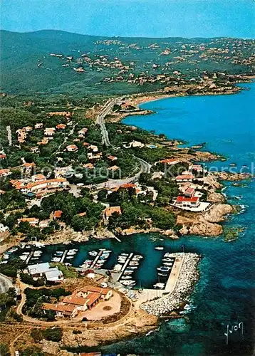 AK / Ansichtskarte Les_Issambres_Var Fliegeraufnahme mit Hafen Les_Issambres_Var