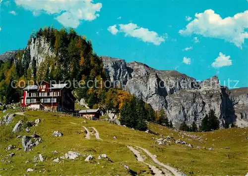AK / Ansichtskarte Bayreutherhuette gegen Sagzahn Rofangebirge Bayreutherhuette