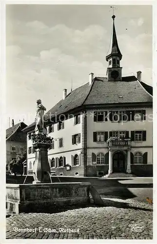 AK / Ansichtskarte Bonndorf_Schwarzwald Rathaus Brunnen Bonndorf Schwarzwald