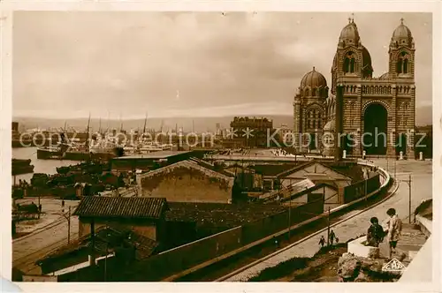 AK / Ansichtskarte Marseille_Bouches du Rhone La Cathedrale vu sur la Joliette Marseille