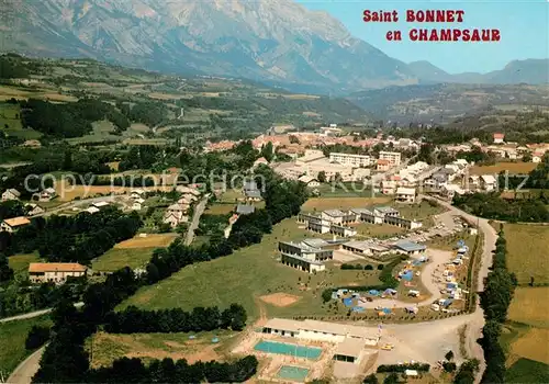 AK / Ansichtskarte Saint Bonnet_Haute_Alpes Fliegeraufnahme Schwimmbad Panorama Campingplatz Saint Bonnet_Haute_Alpes
