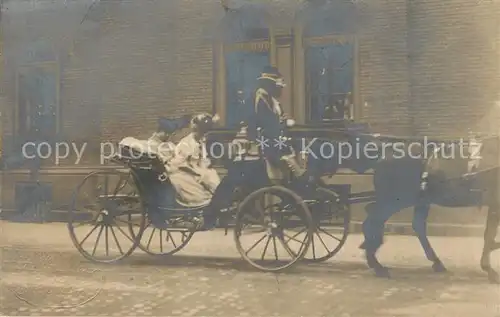 AK / Ansichtskarte Wiesbaden Pferdekutsche Wiesbaden