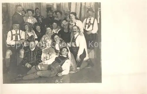 AK / Ansichtskarte Karneval_Fasnacht Gruppenfoto Privatfoto Ak  Karneval Fasnacht