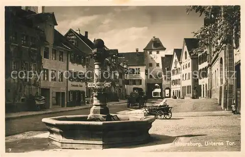 AK / Ansichtskarte Meersburg_Bodensee Unteres Tor Brunnen Meersburg Bodensee