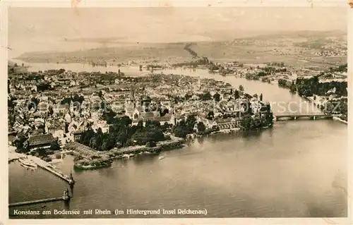 AK / Ansichtskarte Konstanz_Bodensee mit Rhein im Hintergrund Insel Reichenau Fliegeraufnahme Konstanz_Bodensee