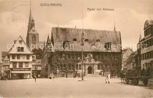 AK / Ansichtskarte Quedlinburg Markt mit Rathaus Quedlinburg
