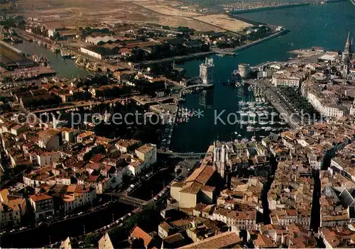 AK / Ansichtskarte La_Rochelle_Charente Maritime Fliegeraufnahme La_Rochelle