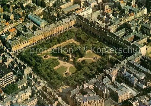 AK / Ansichtskarte Paris Fliegeraufnahme Place des Vosges Paris
