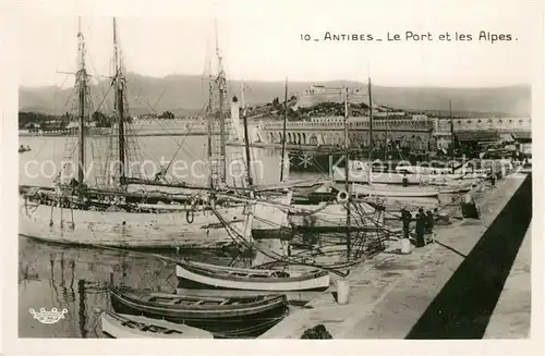 AK / Ansichtskarte Antibes_Alpes_Maritimes Port et les Alpes Antibes_Alpes_Maritimes