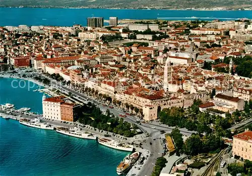 AK / Ansichtskarte Split_Spalato Fliegeraufnahme mit Hafen Split_Spalato