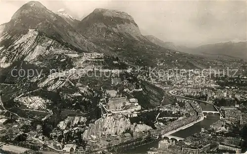 AK / Ansichtskarte Grenoble Vue generale aerienne Cours de lIsere le Fort Rabat Grenoble