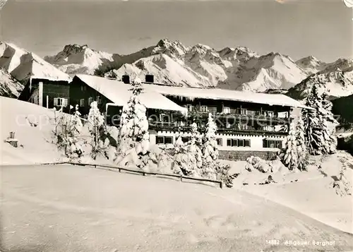 AK / Ansichtskarte Sonthofen_Oberallgaeu Allgaeuer Berghof mit Alpe Eck Sonthofen Oberallgaeu