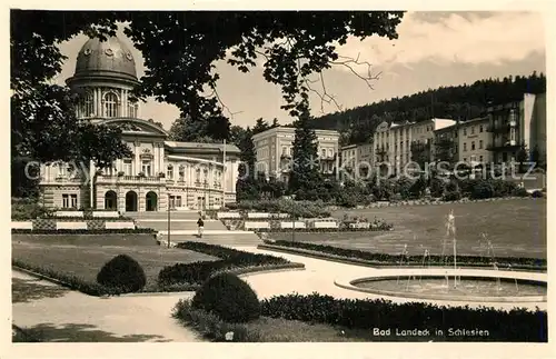 AK / Ansichtskarte Bad_Landeck_Schlesien Kurhaus mit Kurpark Bad_Landeck_Schlesien