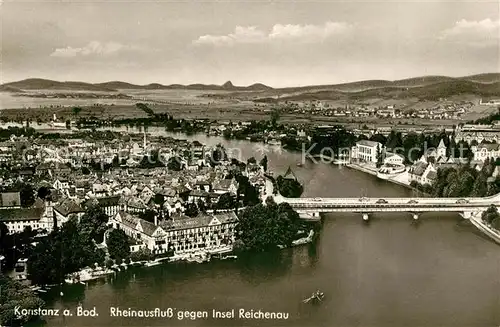 AK / Ansichtskarte Konstanz_Bodensee Rheinausfluss mit Insel Reichenau Konstanz_Bodensee