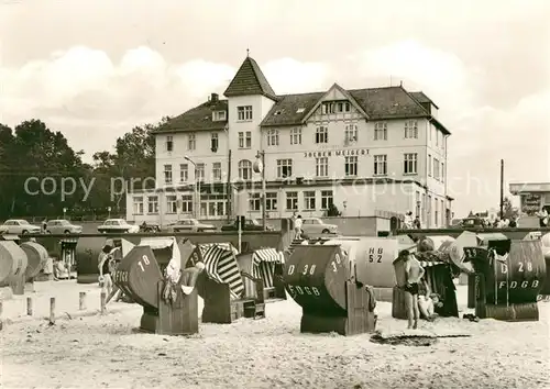 AK / Ansichtskarte Kuehlungsborn_Ostseebad Erholungsheim Jochen Weigert Strand Kuehlungsborn_Ostseebad