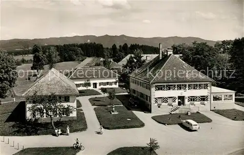 AK / Ansichtskarte Neutrauchburg Fuerstl Waldburg Zeilsches Schlossgut Neutrauchburg