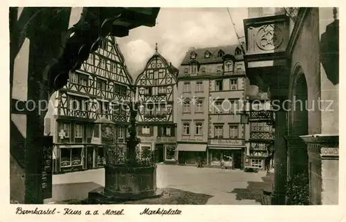 AK / Ansichtskarte Bernkastel Kues Marktplatz Bernkastel Kues