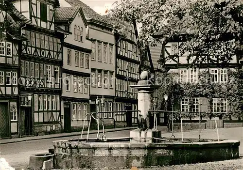 AK / Ansichtskarte Allendorf_Bad_Sooden Marktplatz in Allendorf Brunnen Fachwerk Allendorf_Bad_Sooden