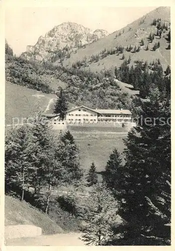 AK / Ansichtskarte Bayrischzell Berghaus mit Wendelstein Bayrischzell