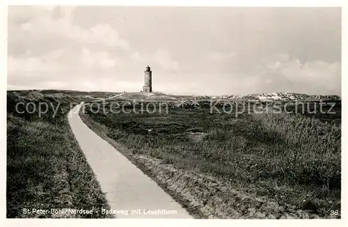 AK / Ansichtskarte Boehl_St_Peter Ording Badeweg mit Leuchtturm Boehl_St_Peter Ording