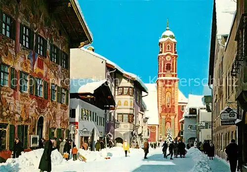 AK / Ansichtskarte Mittenwald_Bayern Obermarkt Freskomalerei Pfarrkirche Sankt Peter und Paul Turm Mittenwald Bayern