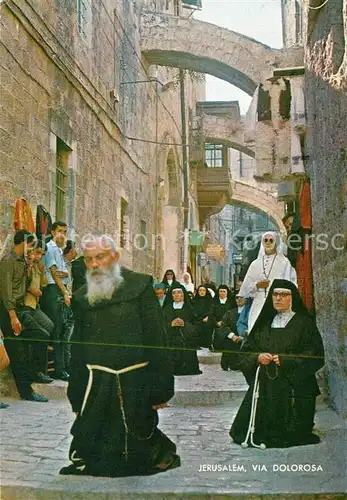 AK / Ansichtskarte Jerusalem_Yerushalayim Via Dolorosa Procession Jerusalem_Yerushalayim