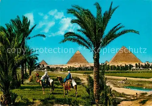 AK / Ansichtskarte Giza Pyramid Group Giza