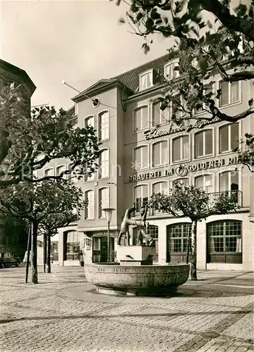 AK / Ansichtskarte Duesseldorf Radschlaeger Brunnen Brauerei im Goldenen Ring Duesseldorf