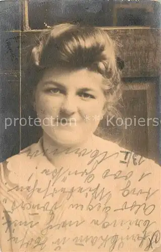 AK / Ansichtskarte Wuerzburg Portrait Maedchen Wuerzburg