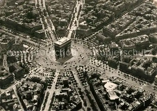 AK / Ansichtskarte Paris Fliegeraufnahme Triumphbogen Paris