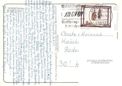 AK / Ansichtskarte Husum_Nordfriesland Brunnen Hafen Fischkutter Haeuserpartie Husum_Nordfriesland