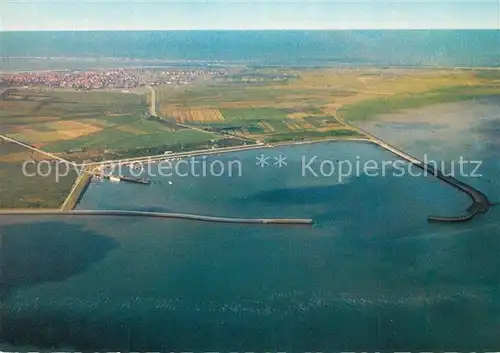 AK / Ansichtskarte Langeoog_Nordseebad Hafen und Ort Fliegeraufnahme Langeoog_Nordseebad