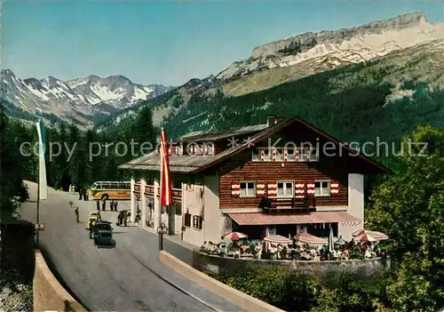 AK / Ansichtskarte Kleinwalsertal oesterr Grenzgasthof Walserschanz Kleinwalsertal