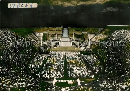 AK / Ansichtskarte Verona_Veneto Arena durante uno spettacolo Lirico Verona Veneto